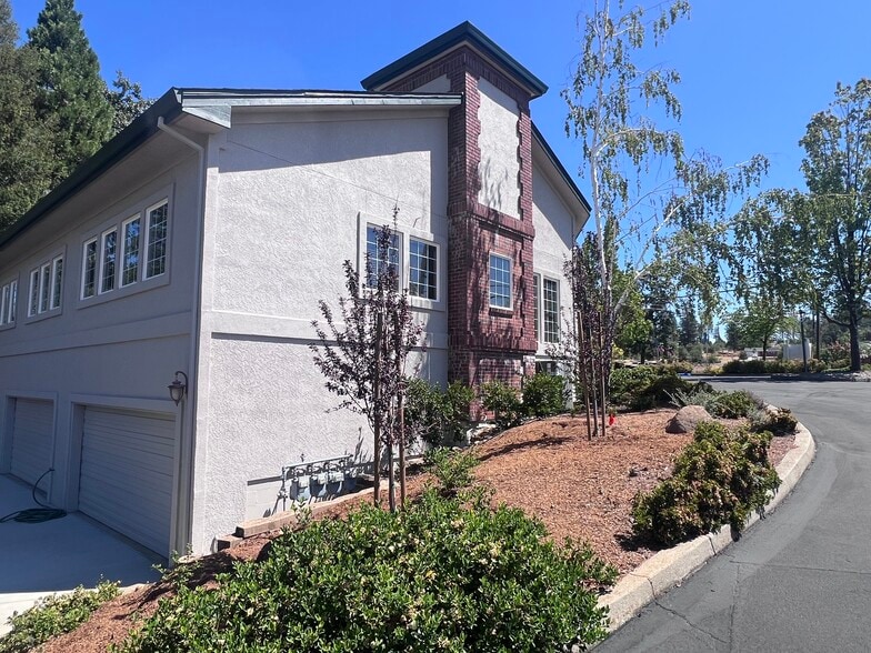 6127 Clark Rd, Paradise, CA for lease - Building Photo - Image 3 of 10