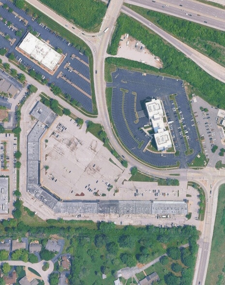 14302 South Outer 40 Rd, Chesterfield, MO for sale - Building Photo - Image 2 of 5