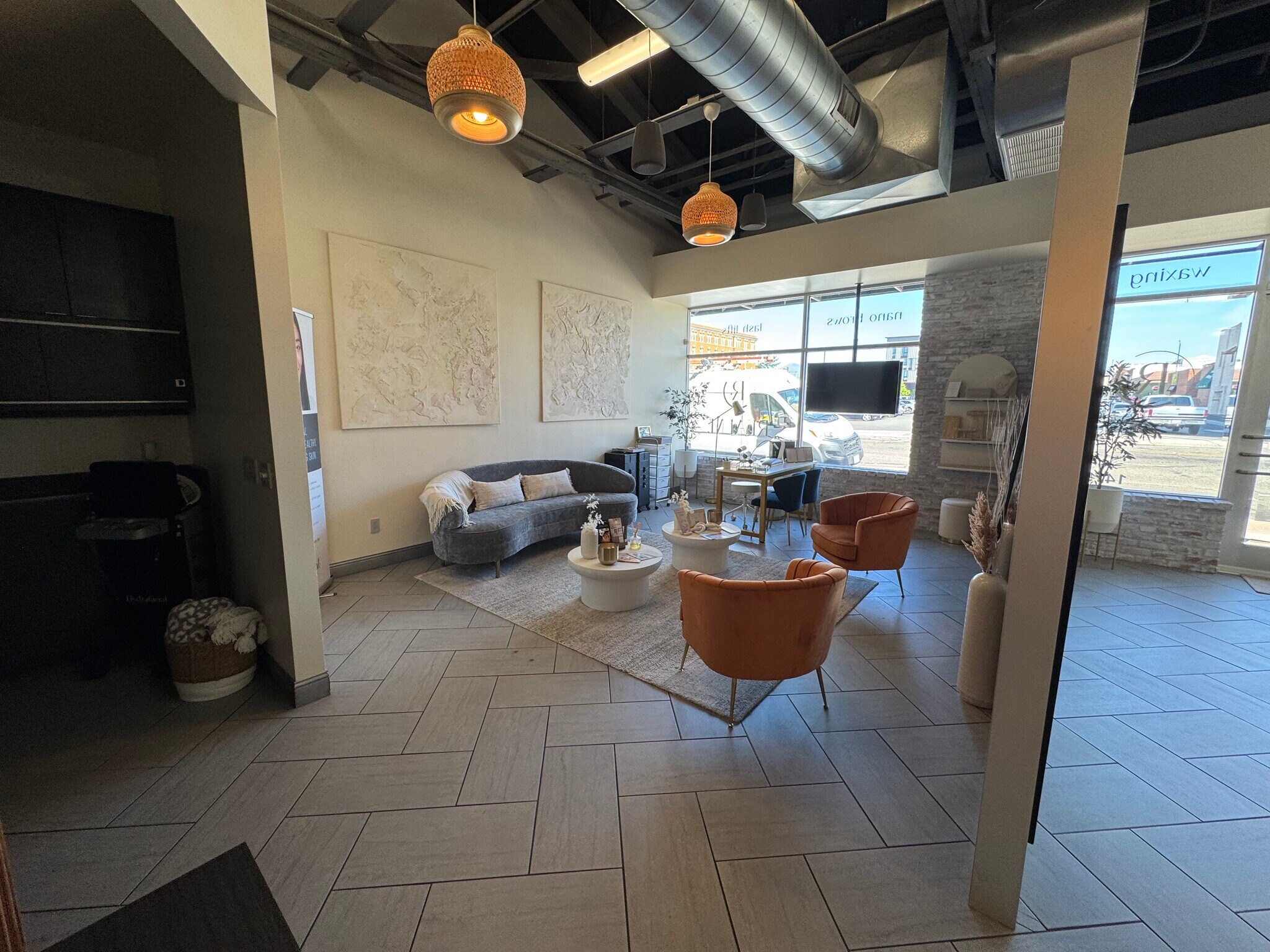 1475-1729 California St, Redding, CA à louer Photo intérieure- Image 1 de 43