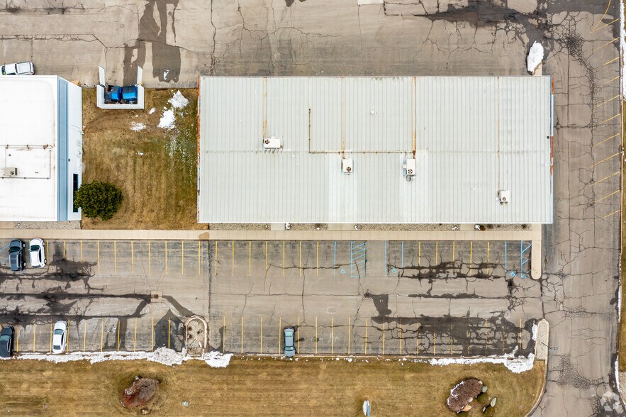 4180 Pier North Blvd, Flint, MI à louer - Aérien - Image 2 de 6