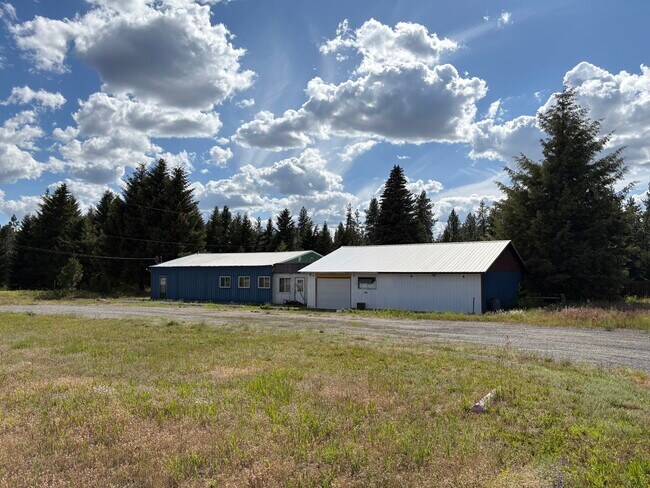 More details for 40005-40007 N Newport Hwy, Elk, WA - Retail for Sale