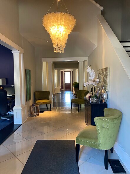 2206 Union Ave, Memphis, TN à vendre - Photo du bâtiment - Image 3 de 9