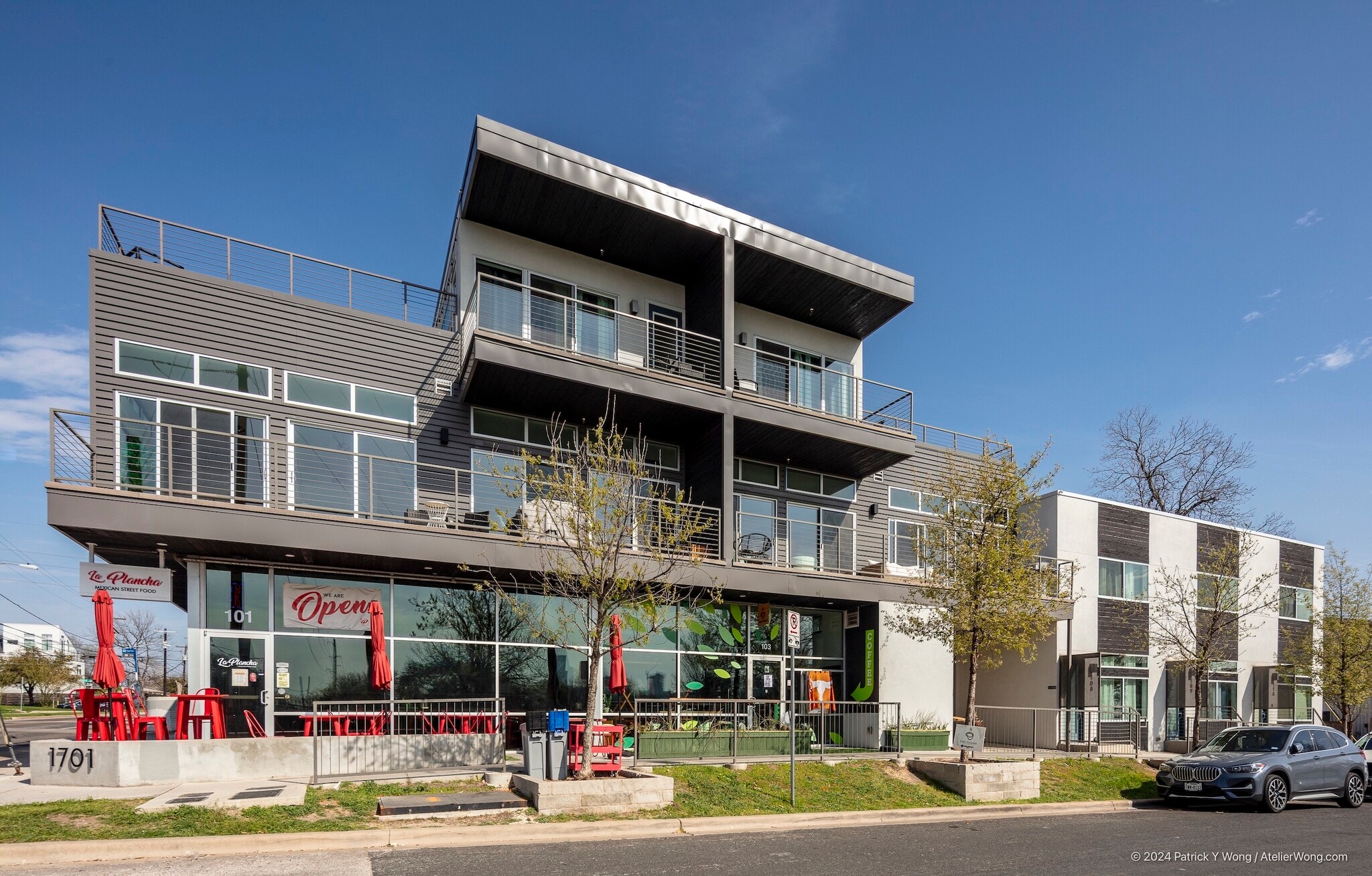 1701 E Martin Luther King Jr Blvd, Austin, TX for lease Building Photo- Image 1 of 9