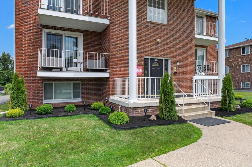 6293 Robinson Rd, Lockport, NY à vendre - Photo du bâtiment - Image 3 de 36