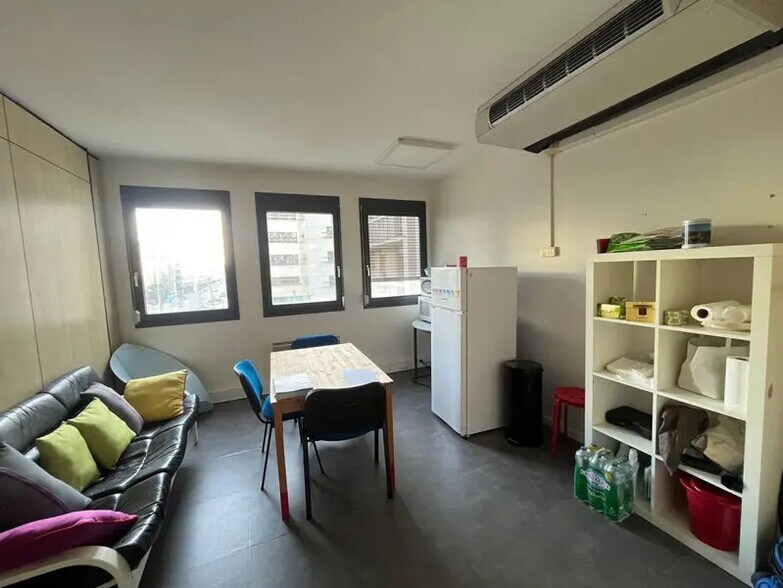 96 Boulevard Marius Vivier-Merle, Lyon for lease - Interior Photo - Image 3 of 11
