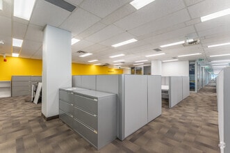 2233 Argentia Rd, Mississauga, ON à louer Photo intérieure- Image 2 de 7