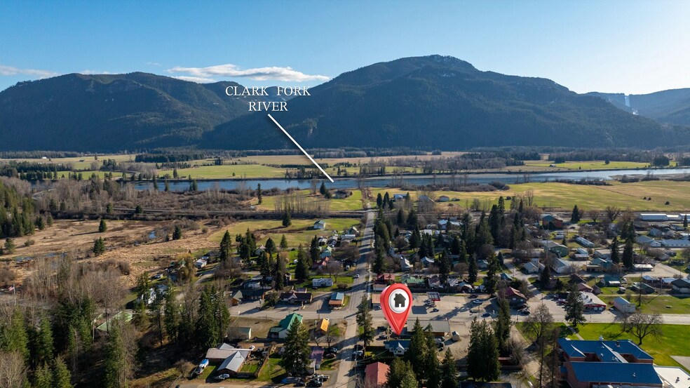 401 N Stephen St, Clark Fork, ID à vendre - Aérien - Image 2 de 35