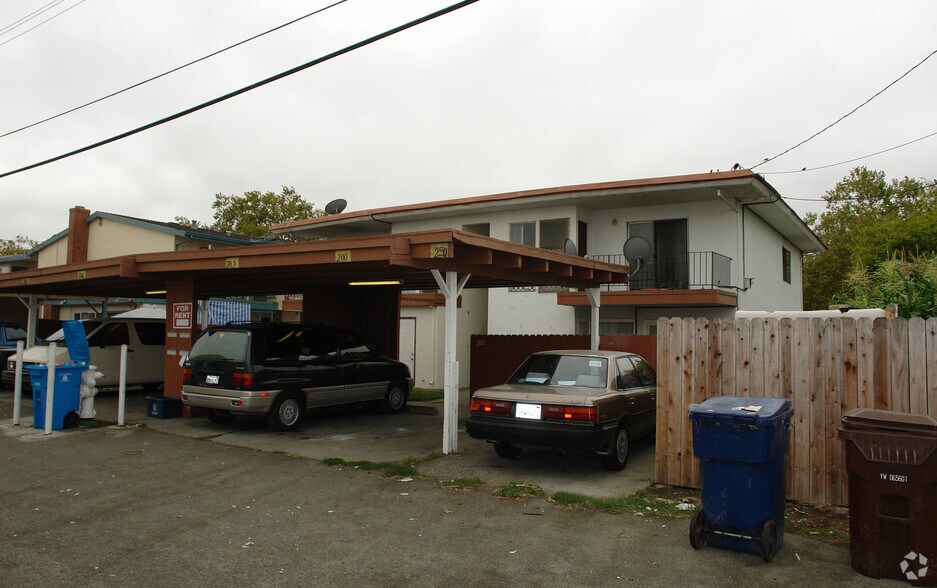 200-208 Westwood St, Vallejo, CA à vendre - Photo du bâtiment - Image 2 de 11