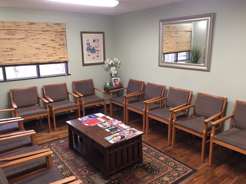 225 N Notre Dame Ave, South Bend, IN for lease - Interior Photo - Image 2 of 3
