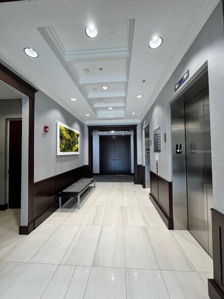 3507 Kyoto Gardens Dr, Palm Beach Gardens, FL à louer - Photo intérieure - Image 2 de 16