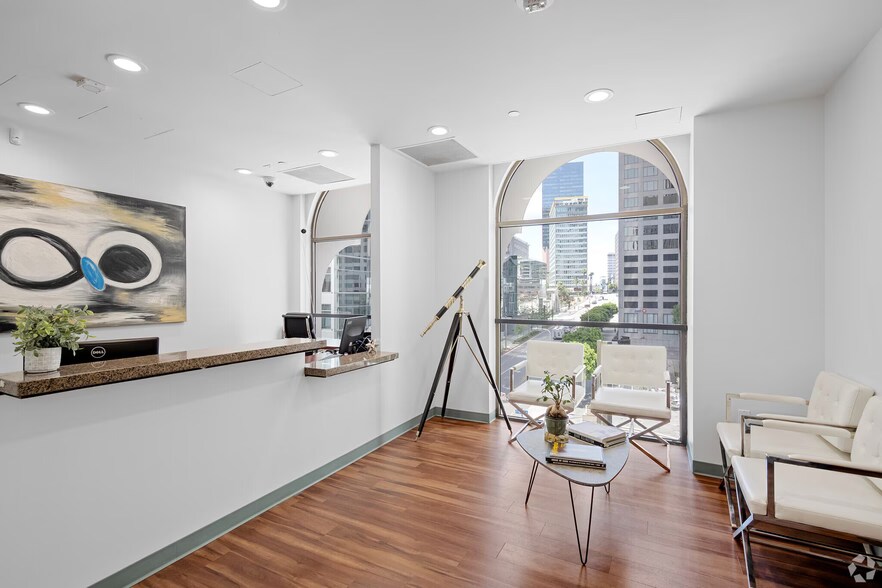 835 Wilshire Blvd, Los Angeles, CA à louer - Photo du bâtiment - Image 1 de 16