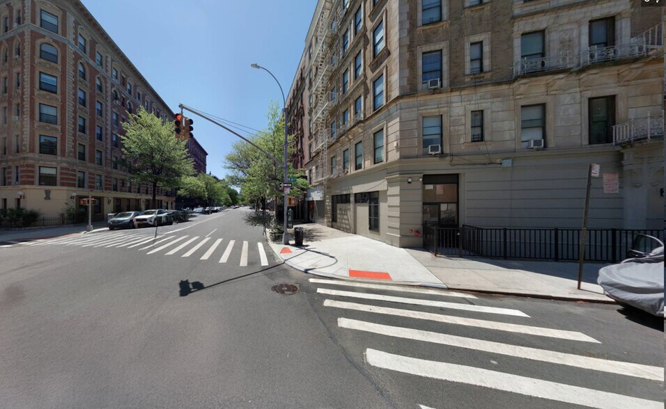 71-77 St Nicholas Ave, New York, NY for lease - Building Photo - Image 2 of 6