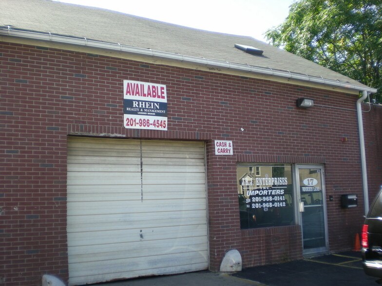 17 Voorhis Ln, Hackensack, NJ à vendre - Photo du bâtiment - Image 3 de 3