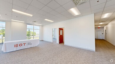2983 Faye Rd, Jacksonville, FL à louer Numérisation 3D de Matterport- Image 1 de 14