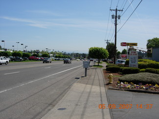 More details for 16671 SE McLoughlin Blvd, Oak Grove, OR - Retail for Lease