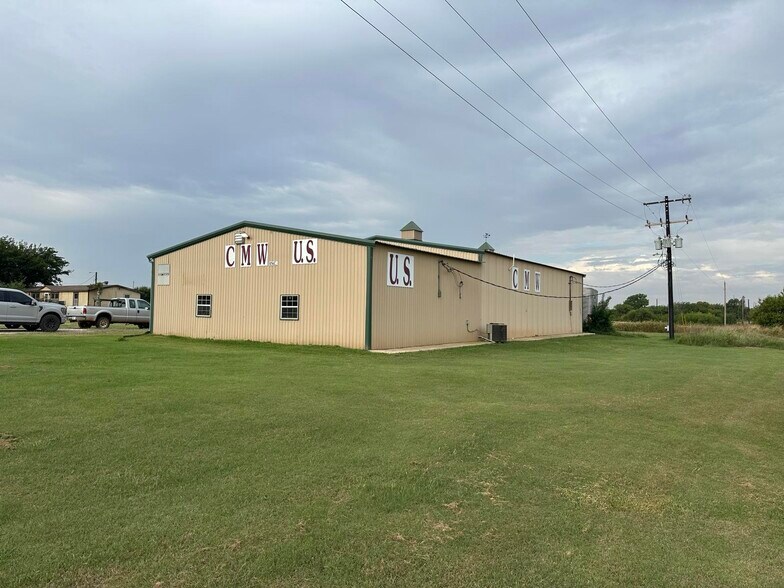 22514 2930 rd, Kingfisher, OK à vendre - Photo du bâtiment - Image 3 de 10