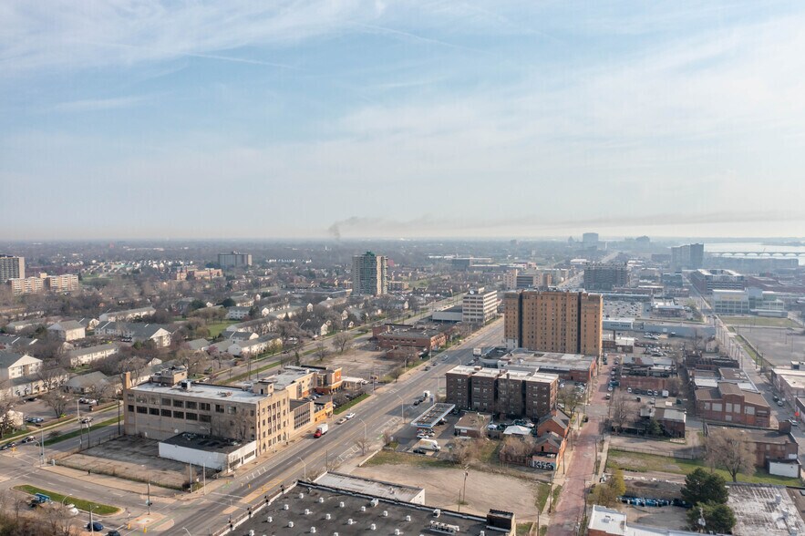 1959 E Jefferson Ave, Detroit, MI à vendre - Aérien - Image 3 de 11