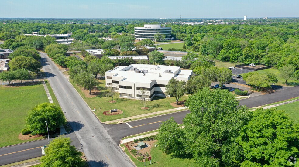 2350 Fairlane Dr, Montgomery, AL à louer - Aérien - Image 2 de 3