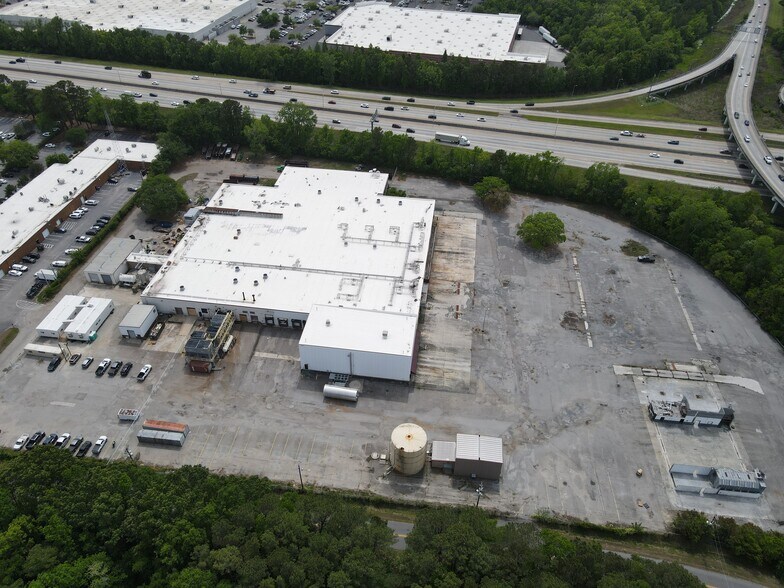 5000 Lacross Rd, North Charleston, SC for lease - Building Photo - Image 2 of 9