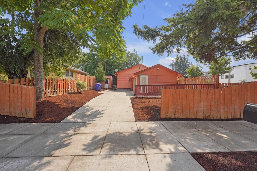9212 SE Bush St, Portland, OR for sale - Building Photo - Image 3 of 25