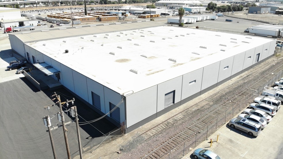 1444 Tillie Lewis Dr, Stockton, CA for lease - Primary Photo - Image 1 of 5
