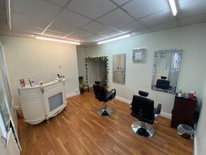 12 Derby Way, Stockport à louer Photo intérieure- Image 2 de 2