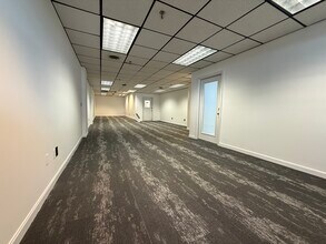 554 Main St, Worcester, MA à louer Photo intérieure- Image 2 de 19