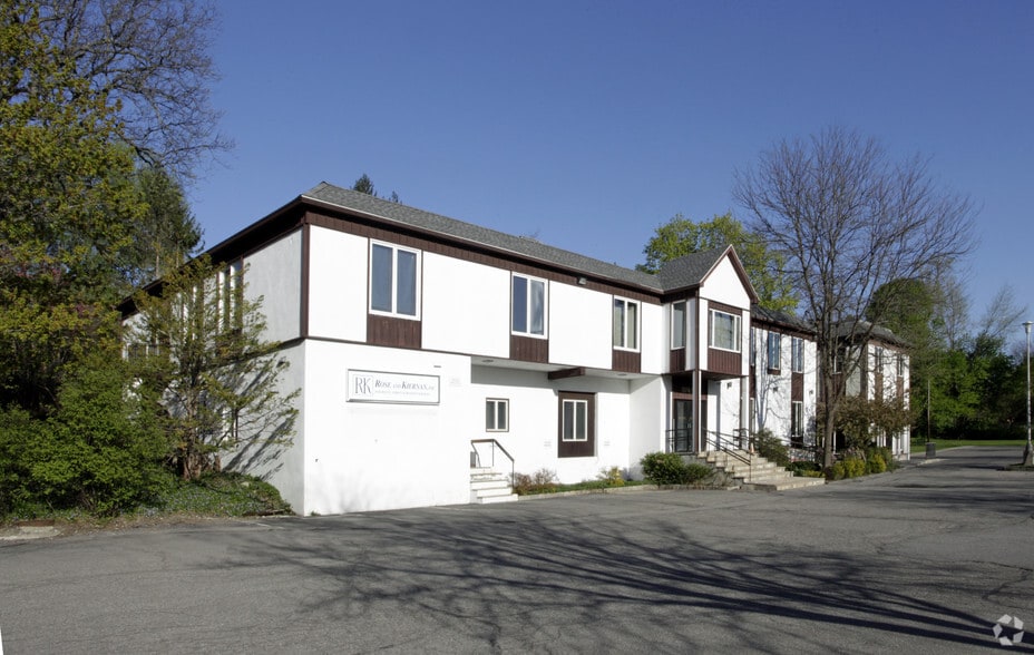 515-527 Route 22, Pawling, NY à vendre - Photo principale - Image 1 de 42
