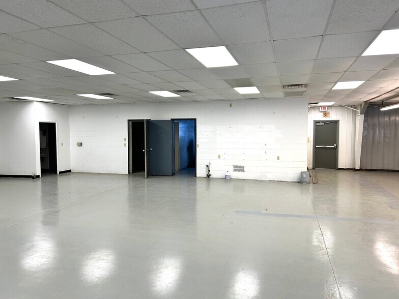 123 Turkey Run Rd, Salem, WV à vendre - Photo du bâtiment - Image 3 de 38