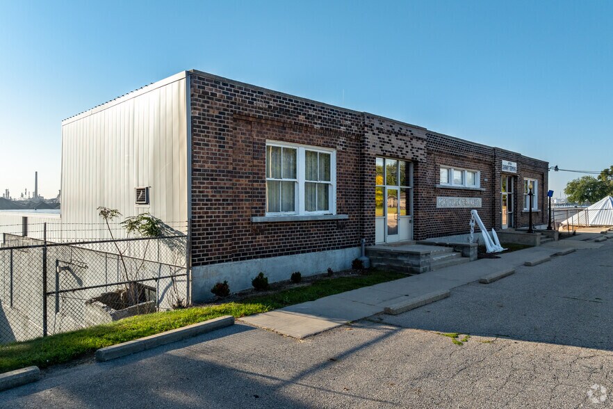 2358 Military St, Port Huron, MI à vendre - Photo principale - Image 1 de 1