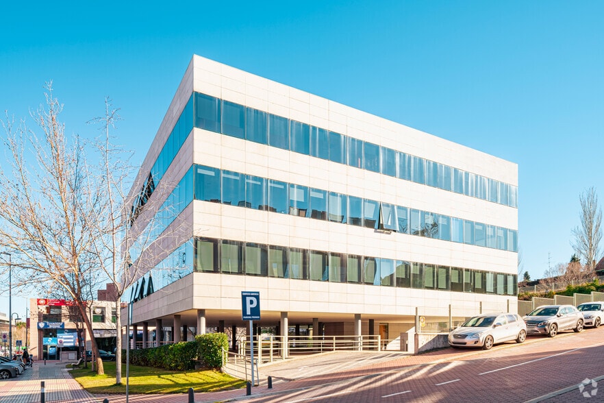 Avenida de Bruselas, 13, Alcobendas, Madrid for lease - Building Photo - Image 1 of 11