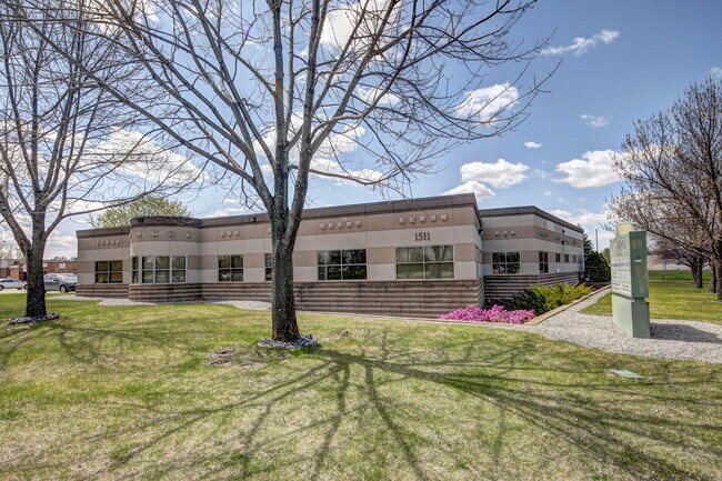 More details for 1511 Northway Dr, Saint Cloud, MN - Office for Sale