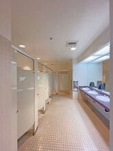 421 Executive Court North, Fairfield, CA à louer Photo intérieure- Image 2 de 9