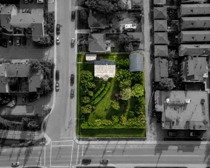 8539 48 Av NW, Calgary, AB for sale - Building Photo - Image 2 of 4