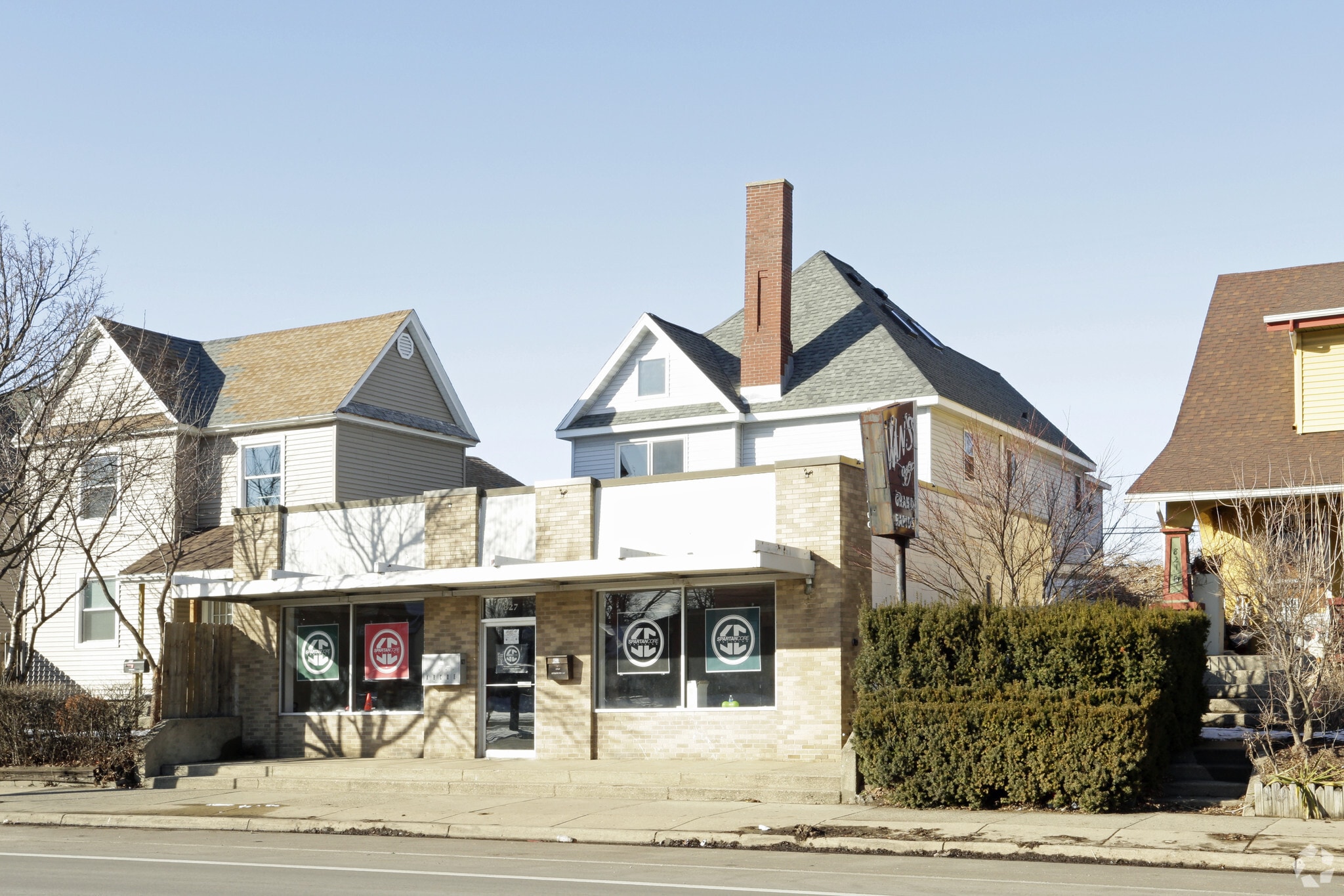 827-829 Bridge St NW, Grand Rapids, MI à louer Photo principale- Image 1 de 12