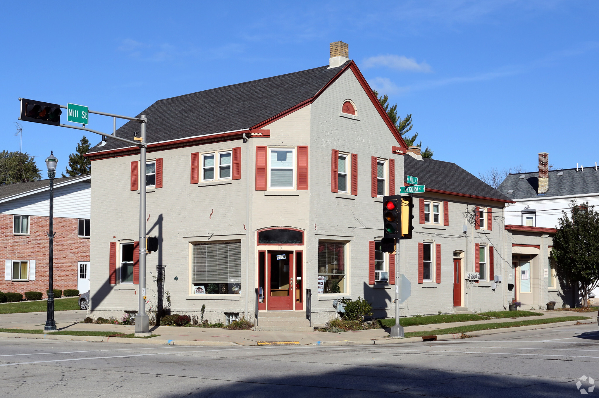 101 N Mill St, Saukville, WI for sale Primary Photo- Image 1 of 1