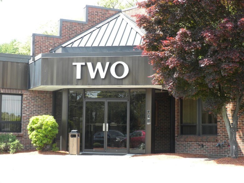 2 Electronics Ave, Danvers, MA à louer - Photo du bâtiment - Image 3 de 20