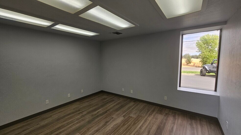 2175 Pfe Rd, Roseville, CA à louer - Photo du bâtiment - Image 3 de 5