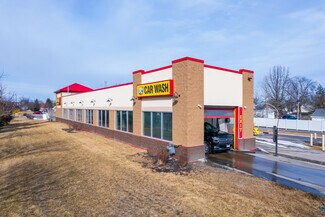 Plus de détails pour 123 W Johnson St, Fond Du Lac, WI - Spécialité à vendre