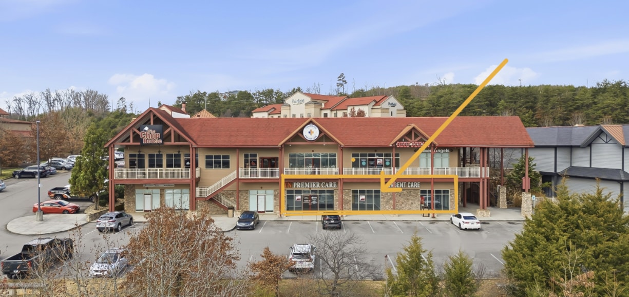 3609 Outdoor Sportsmans Pl, Kodak, TN for lease Primary Photo- Image 1 of 8