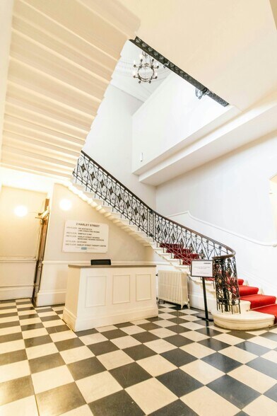 2 Harley St, Londres à louer - Photo du bâtiment - Image 2 de 13