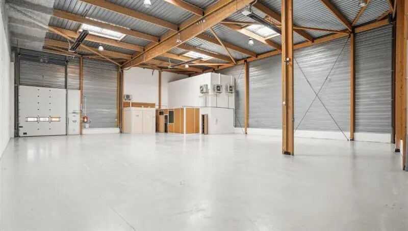 Flex in Le Bourget for lease Interior Photo- Image 1 of 9