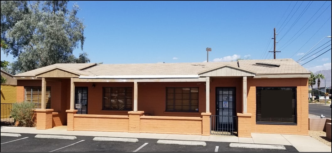 2933 N Campbell Ave, Tucson, AZ for lease Building Photo- Image 1 of 3