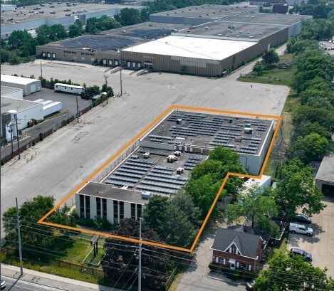 2562 Stanfield Rd, Mississauga, ON for lease - Building Photo - Image 2 of 5