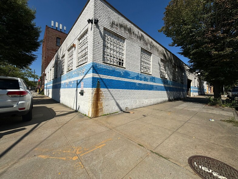 1943 Pitkin Ave, Brooklyn, NY for lease - Building Photo - Image 2 of 43