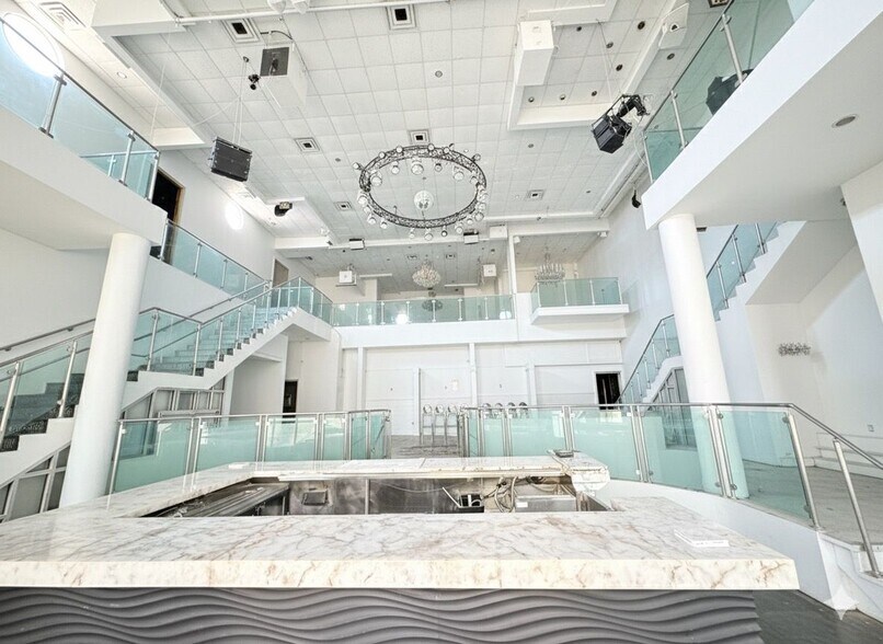 3138 SW 22nd St, Miami, FL à vendre - Photo intérieure - Image 2 de 13