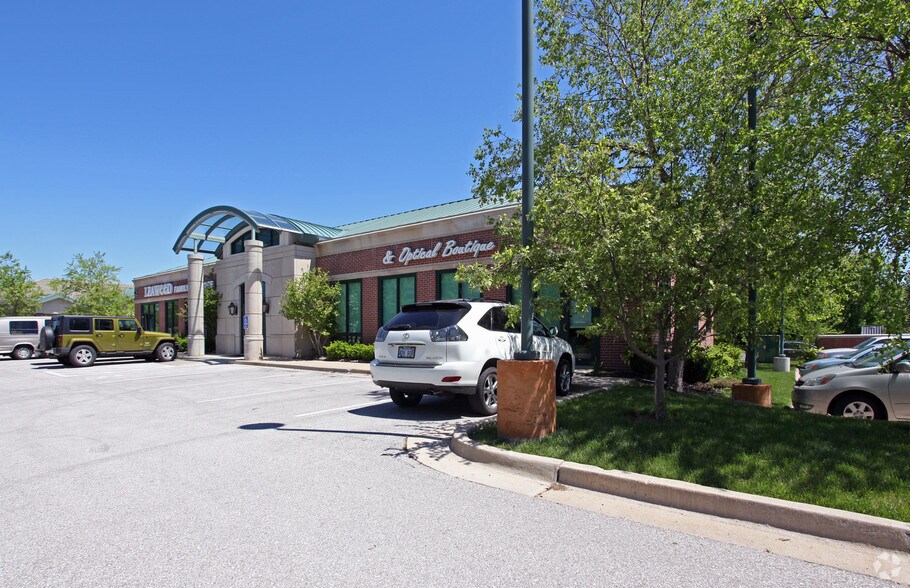 11305 Ash St, Leawood, KS à louer - Photo du bâtiment - Image 2 de 2