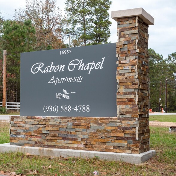 16957 Rabon Chapel Rd, Montgomery, TX à vendre - Photo du bâtiment - Image 1 de 1