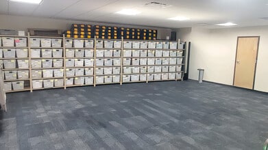 2421 Production Dr, Indianapolis, IN for lease Interior Photo- Image 2 of 4