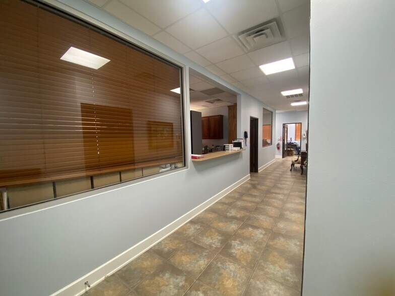 3326 Watters Rd, Pasadena, TX à vendre - Photo intérieure - Image 3 de 9